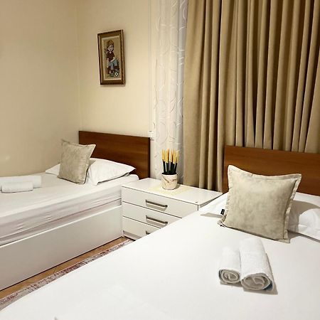 Iljazi'S Apartaments Vlorë 외부 사진