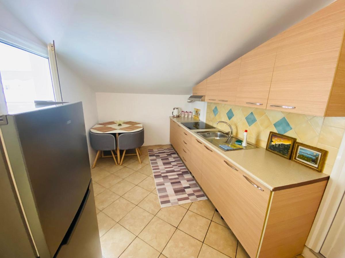 Iljazi'S Apartaments Vlorë 외부 사진
