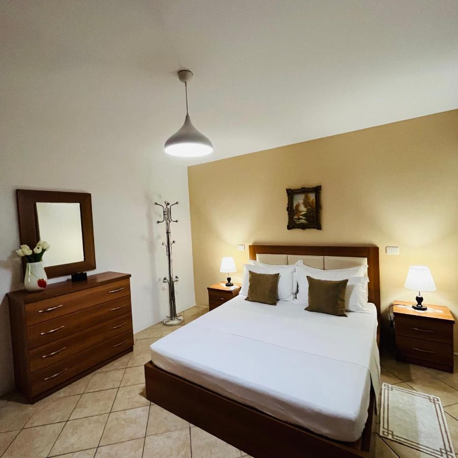 Iljazi'S Apartaments Vlorë 외부 사진