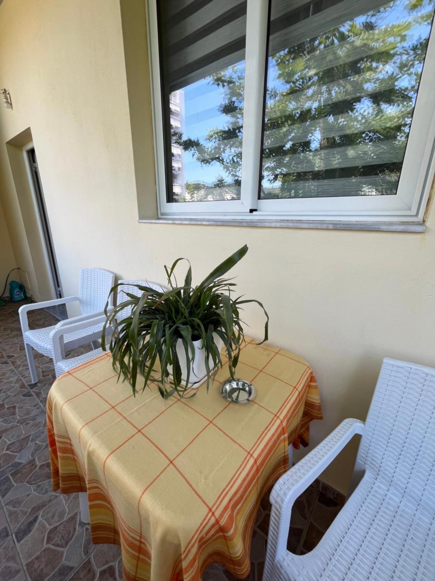 Iljazi'S Apartaments Vlorë 외부 사진