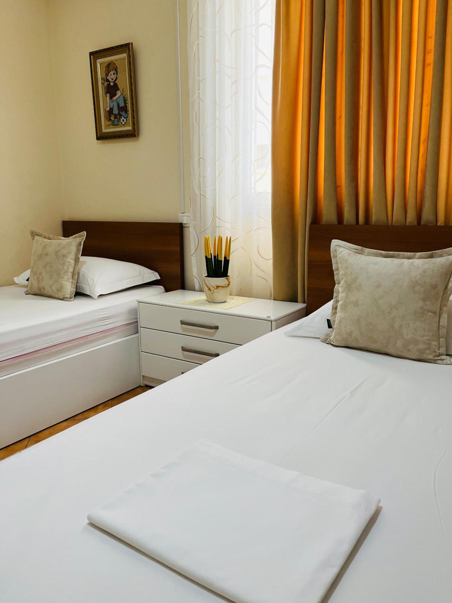 Iljazi'S Apartaments Vlorë 외부 사진