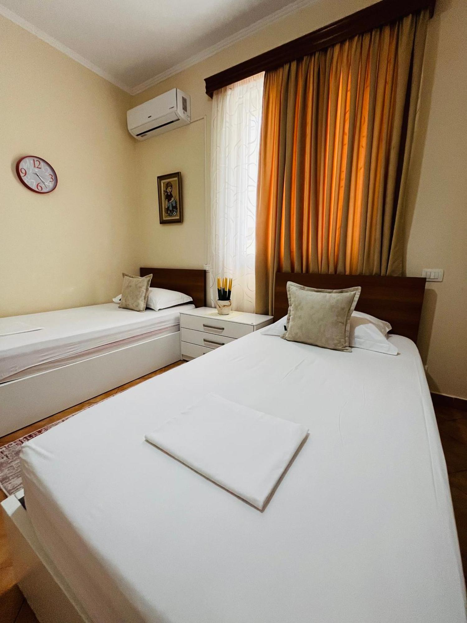 Iljazi'S Apartaments Vlorë 외부 사진