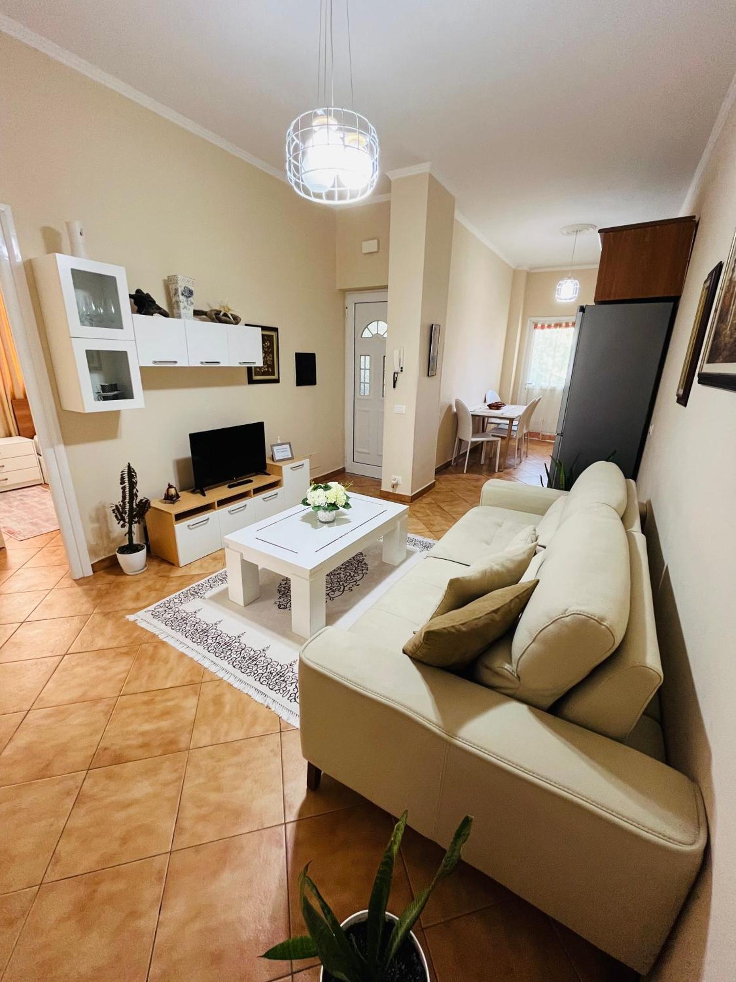 Iljazi'S Apartaments Vlorë 외부 사진