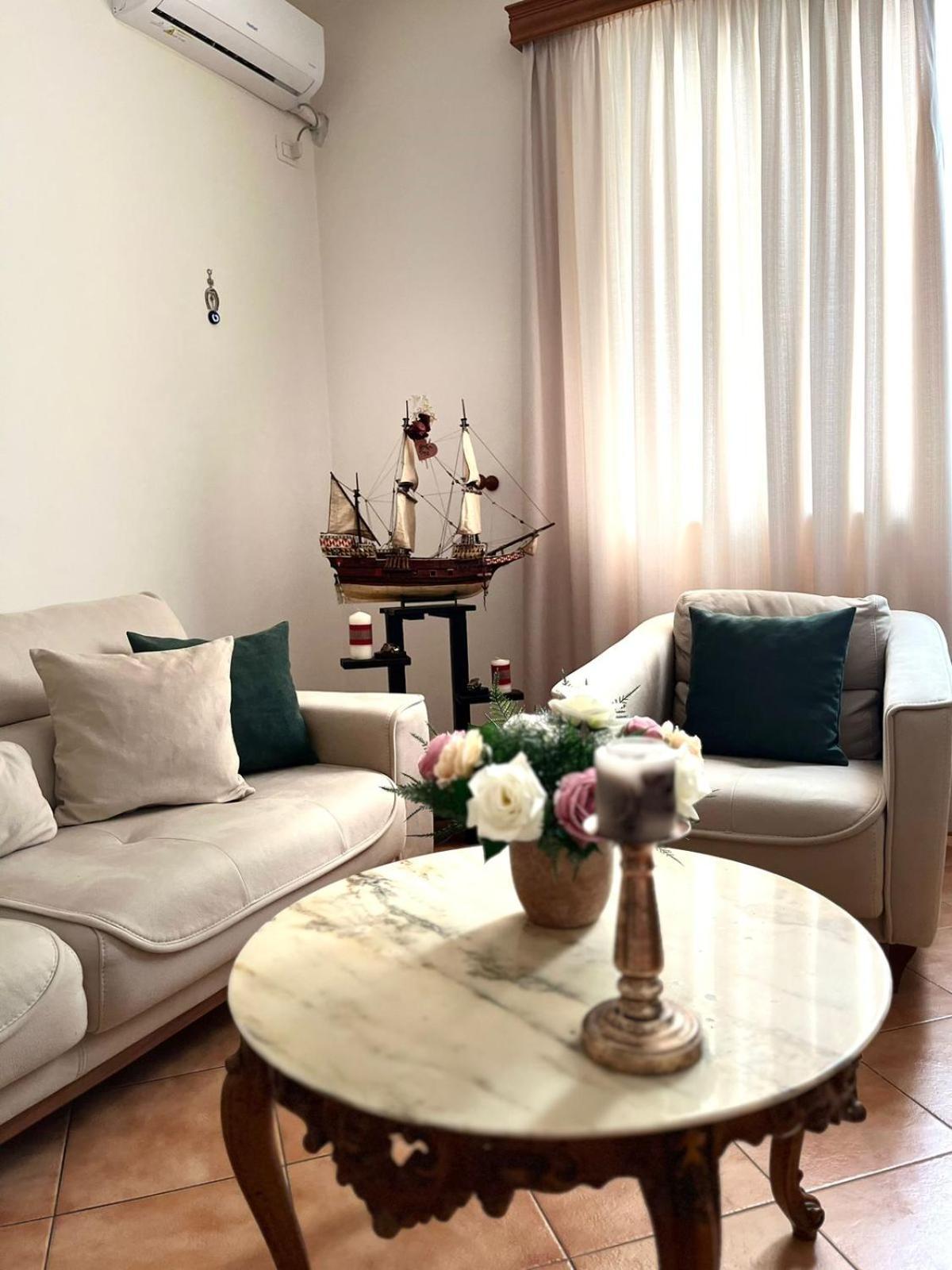 Iljazi'S Apartaments Vlorë 외부 사진