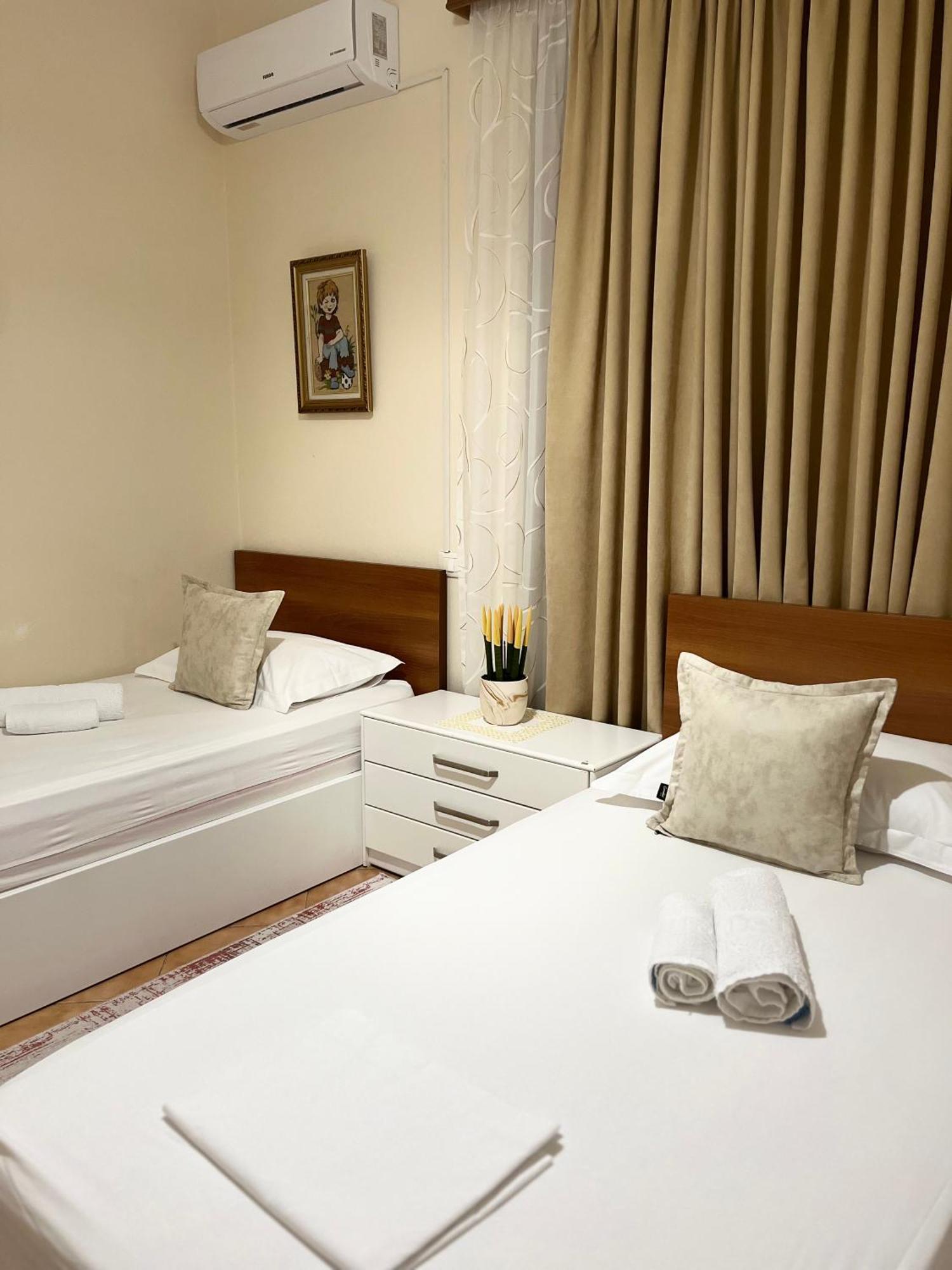 Iljazi'S Apartaments Vlorë 외부 사진