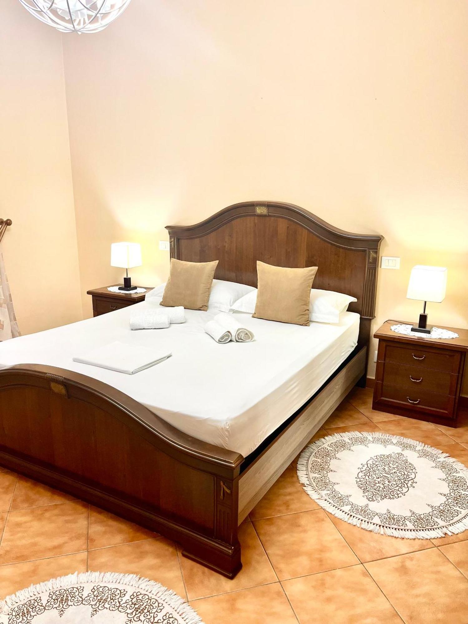Iljazi'S Apartaments Vlorë 외부 사진